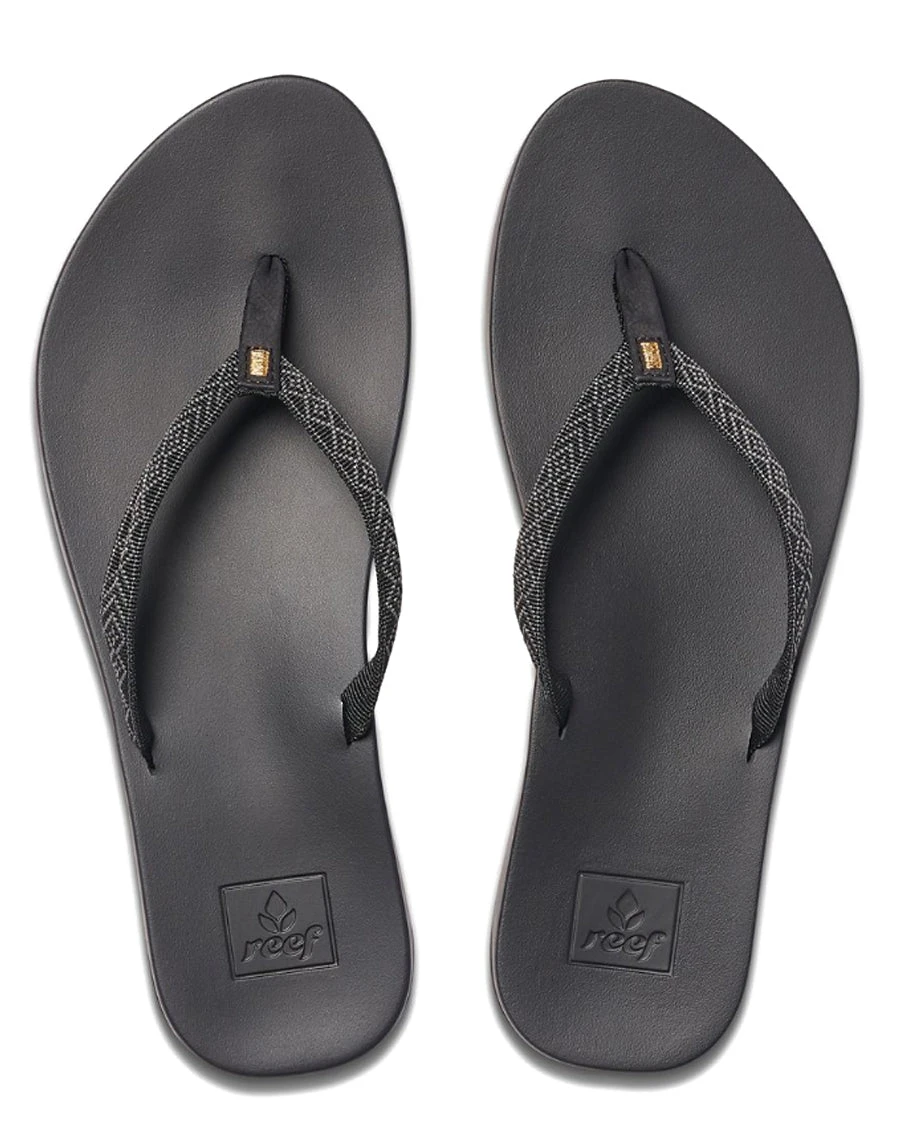 Reef Women's Woven Cushion Bounce Sandals 4 Reef Women's Woven Cushion Bounce Sandals - Image 2