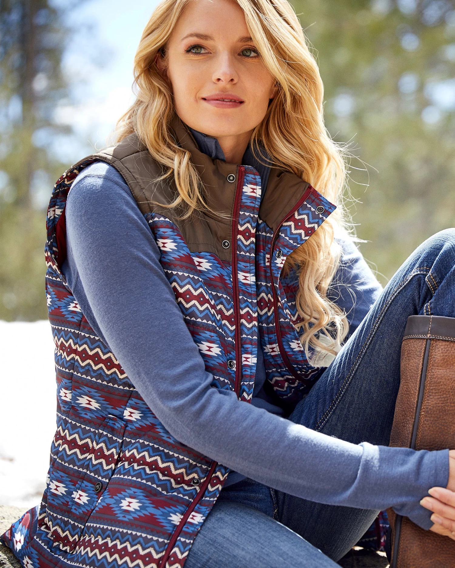 Ariat Women's Country Insulated Vest 5 Ariat Women's Country Insulated Vest - Image 3