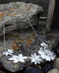 Montana Silversmiths Womens Treasures Starlight Bouquet Necklace 8 Montana Silversmiths Womens Treasures Starlight Bouquet Necklace -Ladies Western Cowboy Shop 3 fd3d8a44 efe7 4857 9708 e5fff3a6490c