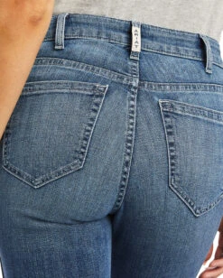 Ariat Women's R.E.A.L. High Rise Piper Flare Jeans 12 Ariat Women's R.E.A.L. High Rise Piper Flare Jeans -Ladies Western Cowboy Shop ARI202207 2 0013 S22 WMS WEST 10040804 detail02