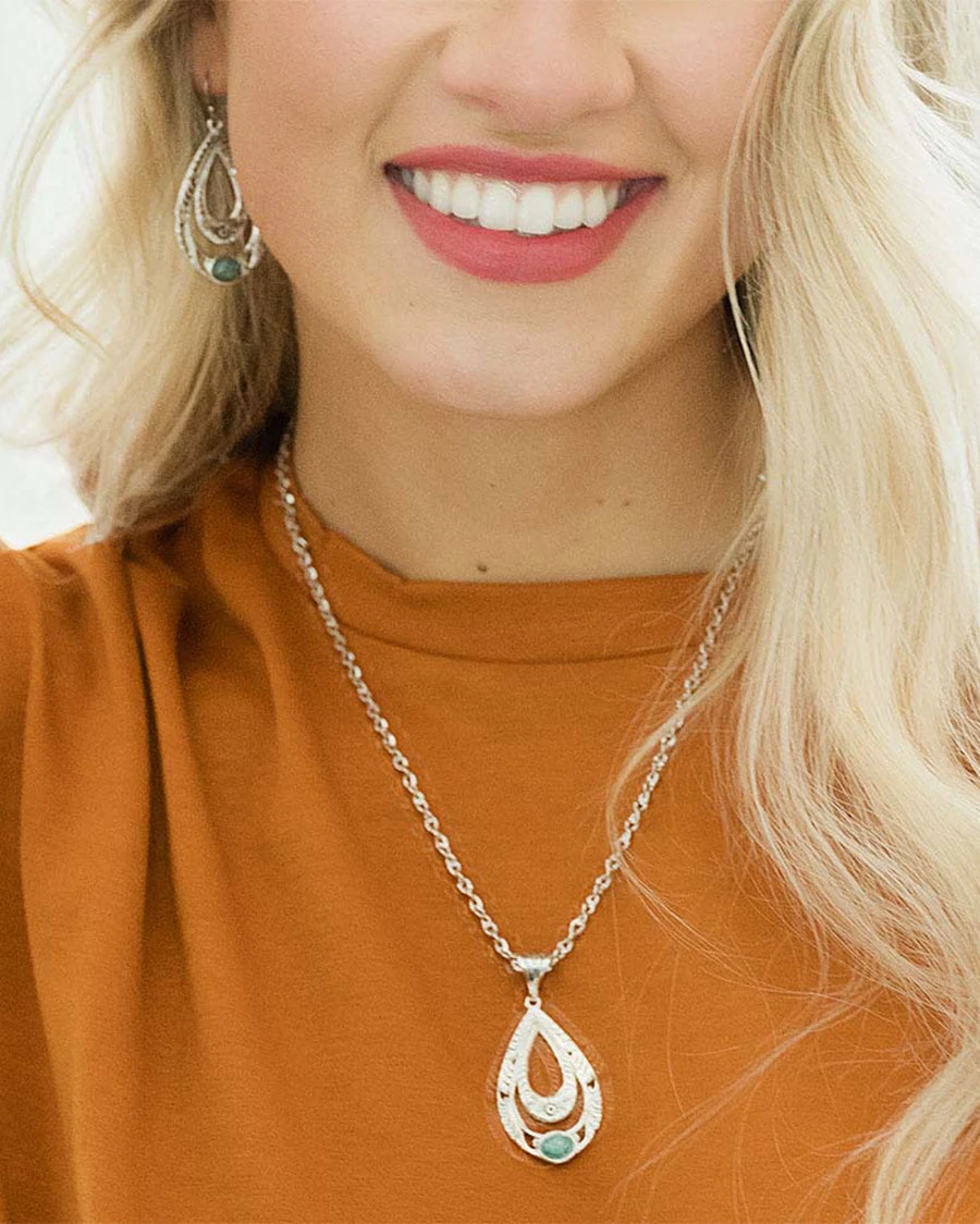 Montana Silversmiths Women's Hidden Canyon Necklace 4 Montana Silversmiths Women's Hidden Canyon Necklace - Image 2