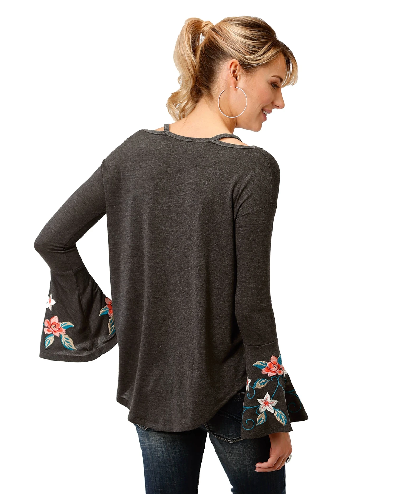 ROPER Women's Floral Embroidery Top 4 ROPER Women's Floral Embroidery Top - Image 2