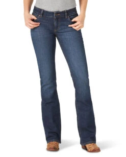 Wrangler Women's Retro® Mae Mid-Rise Bootcut Jeans