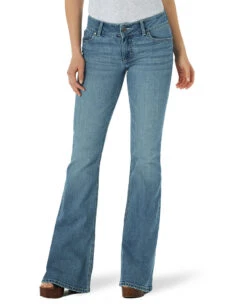 Wrangler Women's Retro® Mae Mid-Rise Flare Jeans