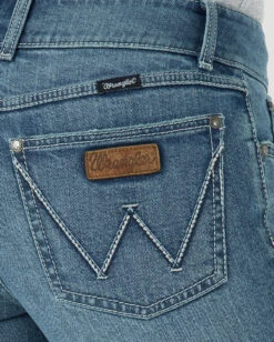Wrangler Women's Retro® Mae Mid-Rise Flare Jeans 11 Wrangler Women's Retro® Mae Mid-Rise Flare Jeans -Ladies Western Cowboy Shop WRA202206 1 0108 09MWFNT BD01 RGBD PRD